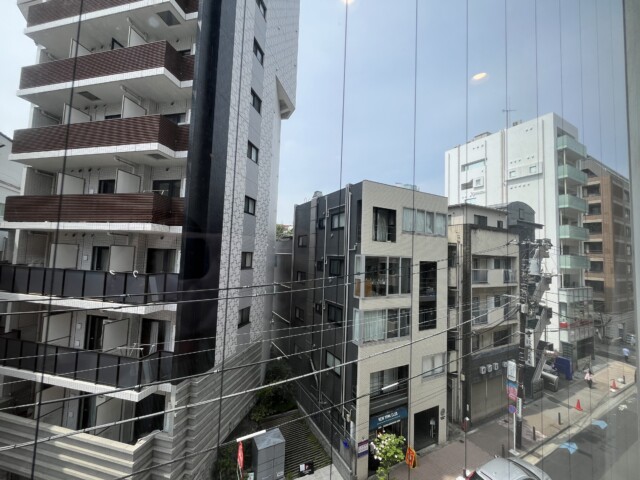 キャッスルマンション麻布 洋室1