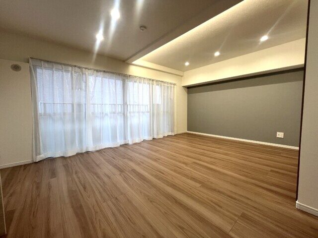 モナーク三軒茶屋 LDK