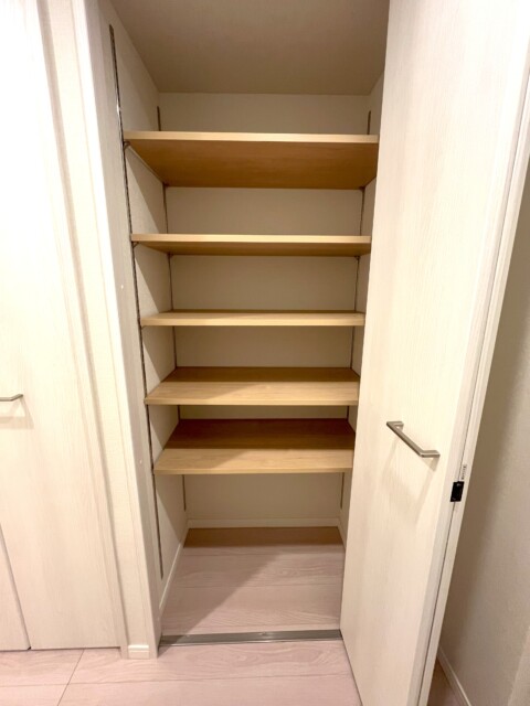 デ・リード日本橋箱崎 玄関廊下