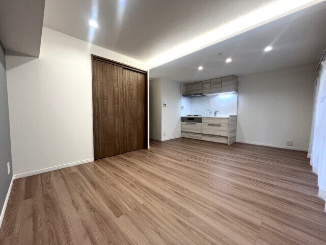 モナーク三軒茶屋 LDK