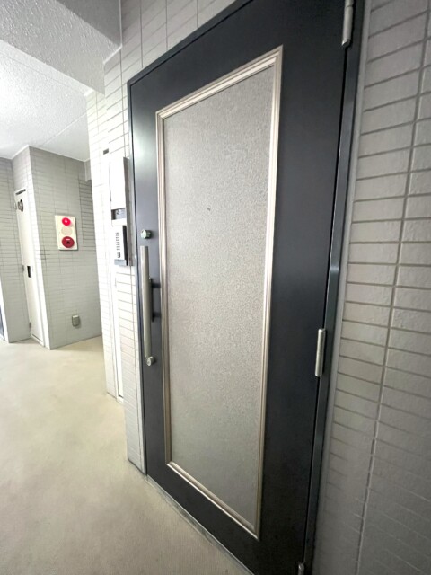 入谷アムフラット 玄関廊下