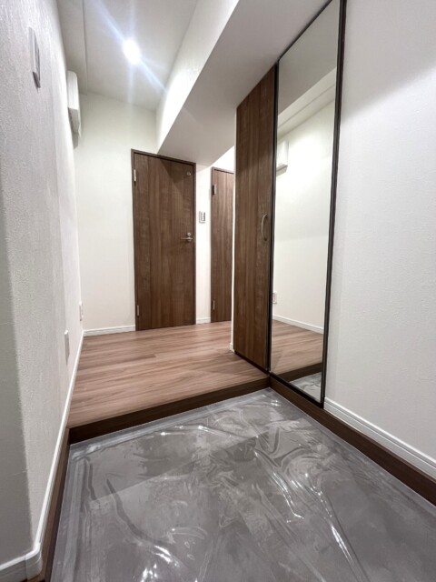 モナーク三軒茶屋 玄関廊下