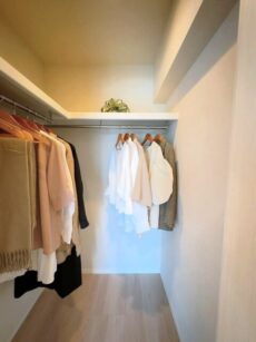 秀和幡ケ谷レジデンス 洋室