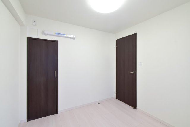 ライオンズマンション初台 洋室2