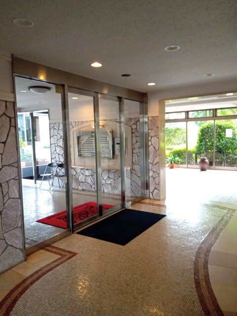 エントランスホール