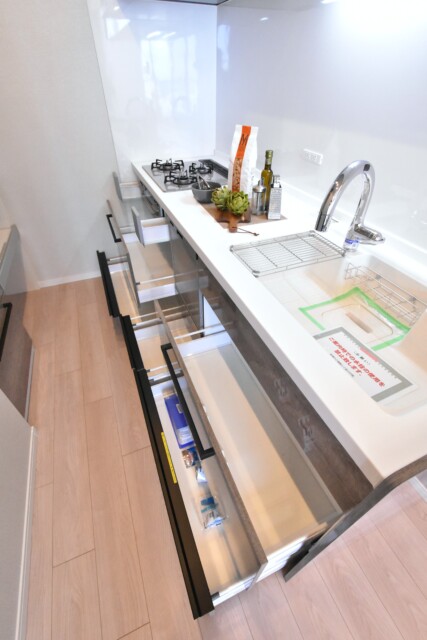 ザ・クレストタワー キッチン