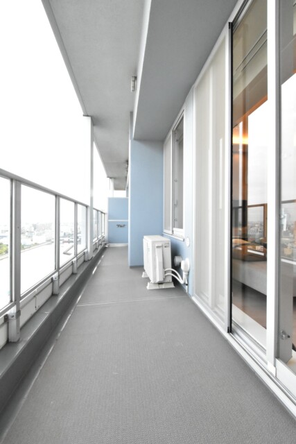 ザ・クレストタワー バルコニー