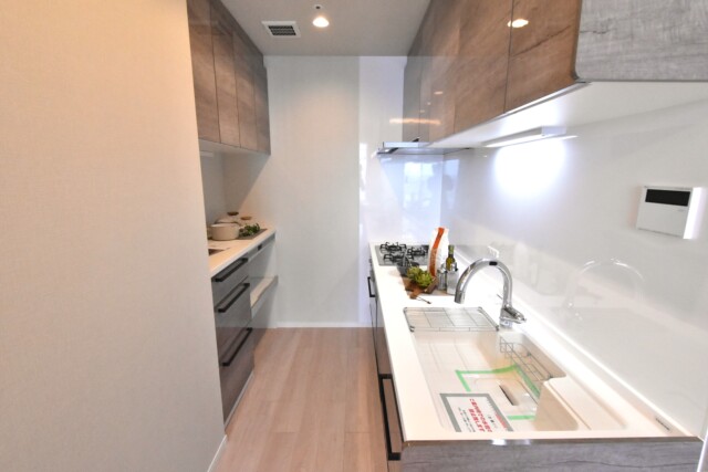 ザ・クレストタワー キッチン