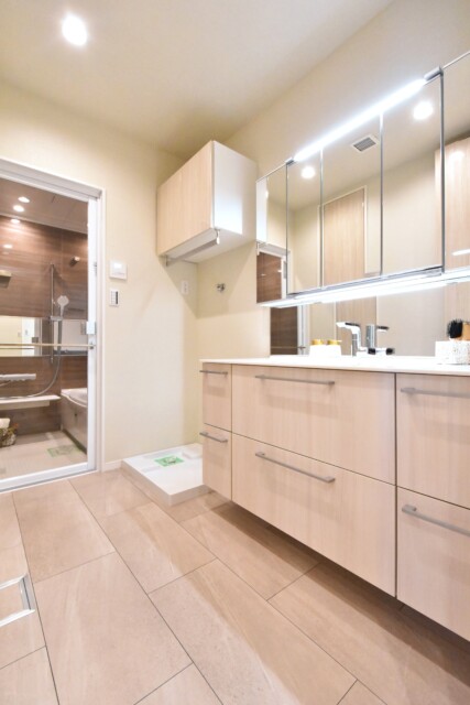 ザ・クレストタワー (64)洗面室