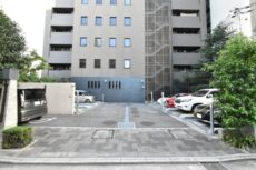 ザ・パークハウス浅草橋タワーレジデンス 駐車場