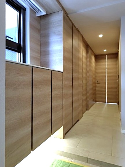 クレッセント渋谷神泉 玄関廊下