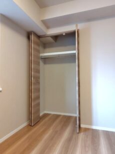 クレッセント渋谷神泉 洋室1